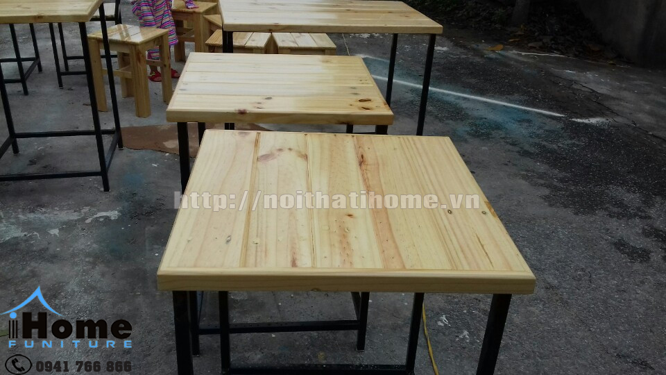 bàn cafe gỗ thông đẹp